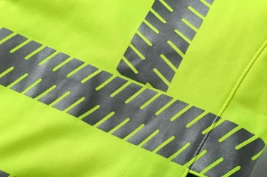 كيف تتنفس ملابس السلامة العاكسة في الطقس الحار؟