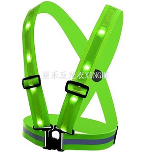 سترة أمان بحزام LED للشحن عبر USB